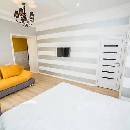 Apartament Miskevycha Square Apartment- 2 Minutes To The Opera House And Market Square Lwów